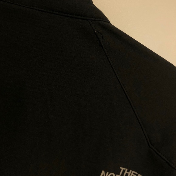 Men’s North Face Jacket - Picture 5 of 5
